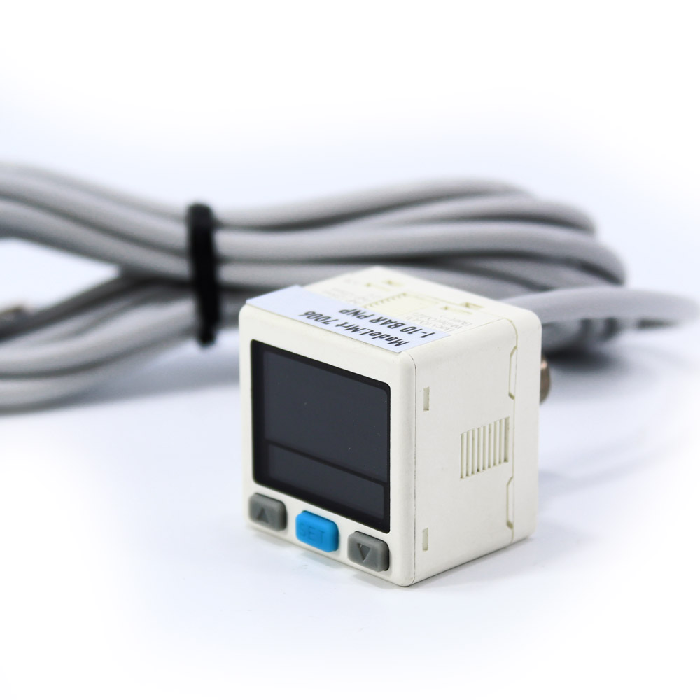 Dijital Basınç Sensörü MRT7006 2xPNP 4-20mA 1/+10 Bar 12-24V DC 1/8